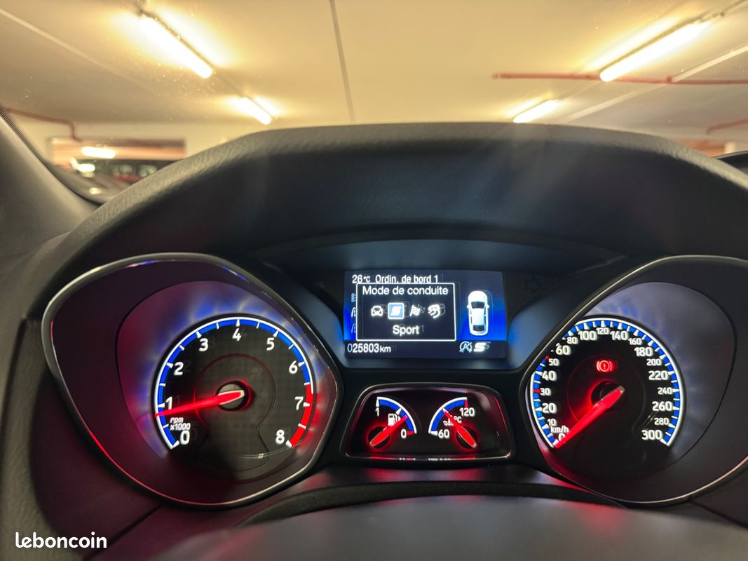 Ford focus 2.3 350 ch rs last edition / origine fr / entretien constructeur / caméra de recul (image 17)