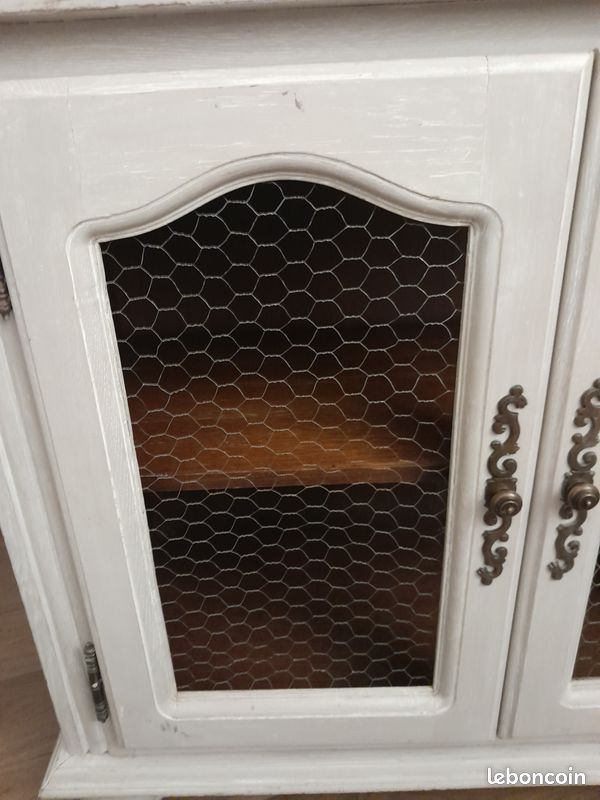Meuble bas avec étagère (image 5)