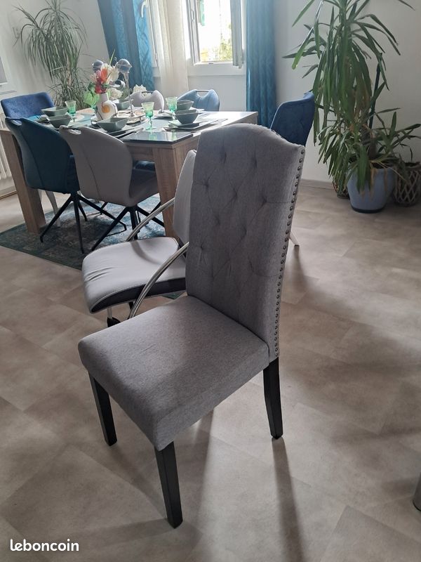 Chaises (image 1)