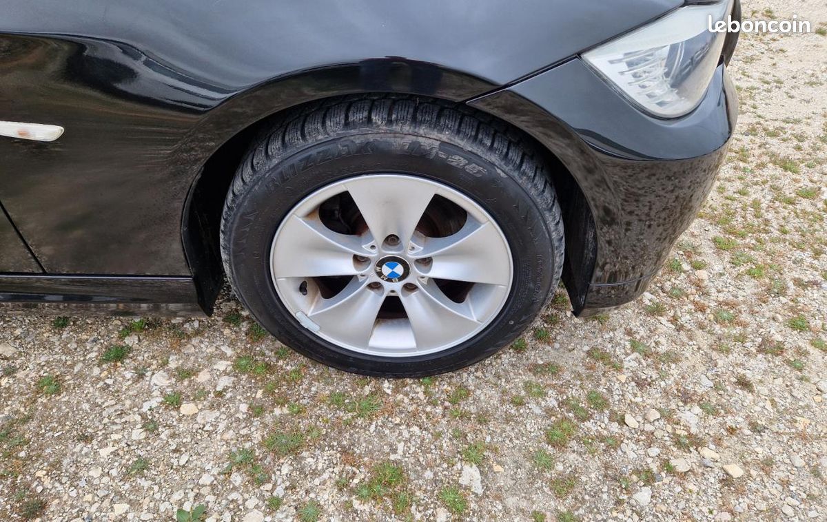 BMW Série 3 TOURING E91 LCI 318i 143 ch Premiere (image 20)