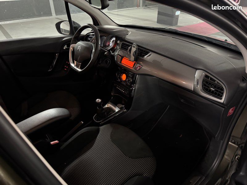 Citroen C3 1.2 VTI 82 CV EXCLUSIVE (image 5)