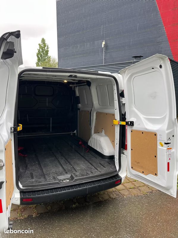 Ford transit custom (image 5)