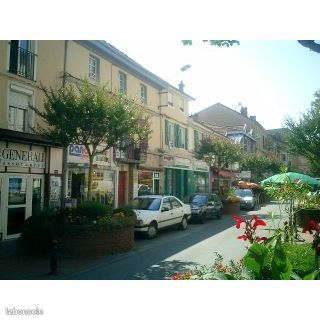 Appartement a louer bourgoin-jallieu - 3 pièce(s) - 37 m2 - Surfyn