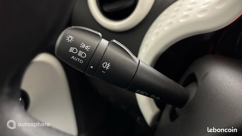 Renault Twingo 1.0 SCe 65ch Equilibre (image 23)