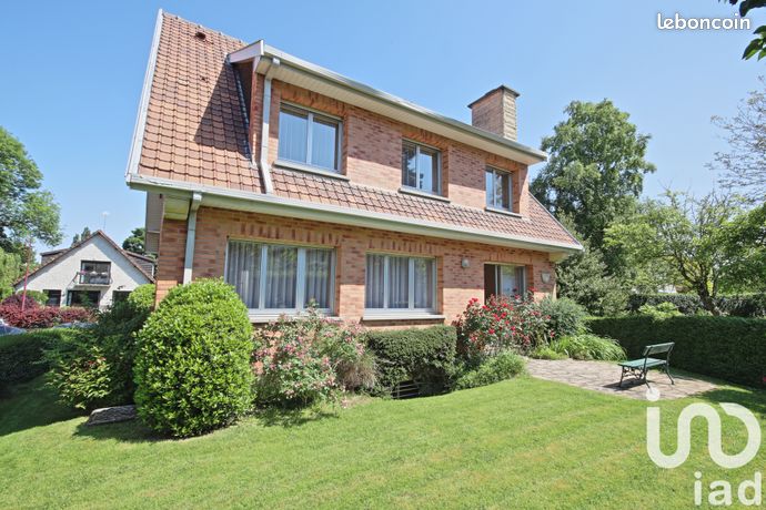 Propriété 6 pièces 133 m²