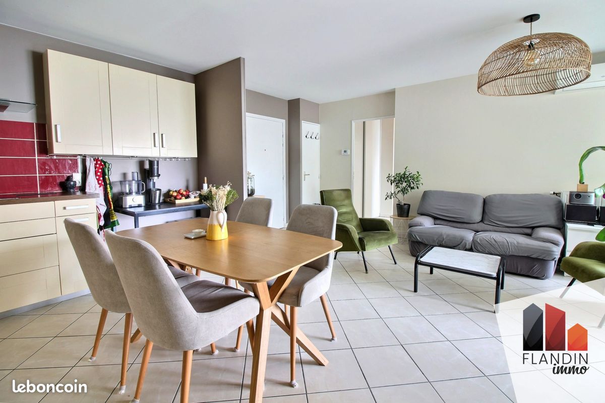 Appartement 4 pièces 80 m² · à Villeurbanne · 80 m² · 340 000 €