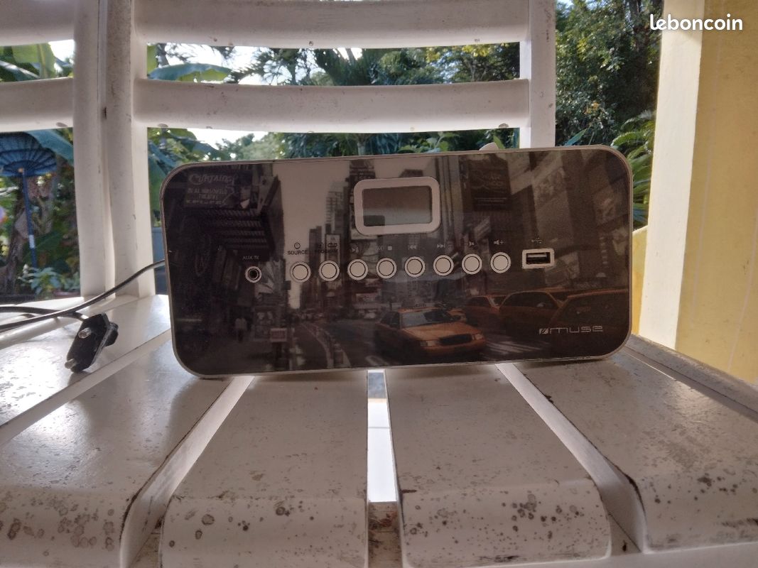 Radio multi fonction (image 1)