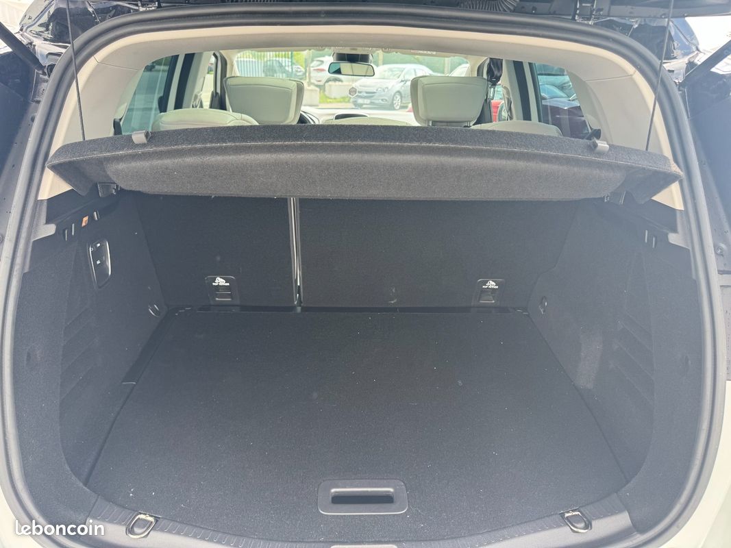RENAULT SCENIC IV Edition One 1.2i 130 CV 09/2016 47800 KM TOIT PANORAMIQUE INTIÉRIEUR CUIR SIÈGES CHAUFFANTS ET MAS (image 16)