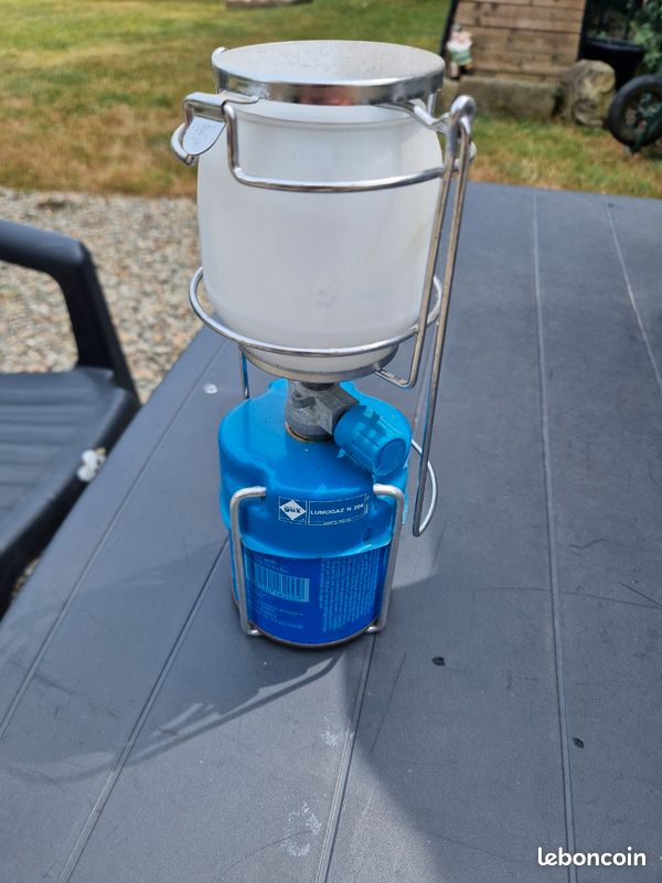 Lampe camping gaz (image 1)