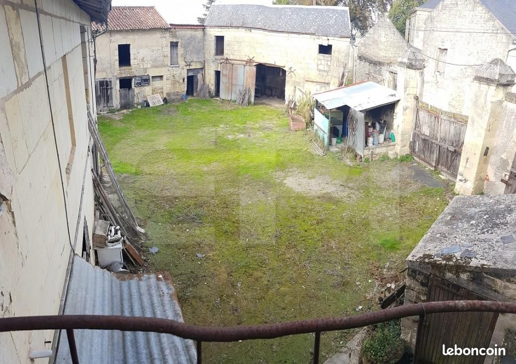 Maison 6 pièces 122 m² - Saint-Léger-de-Montbrillais 86120 (image principale 2)