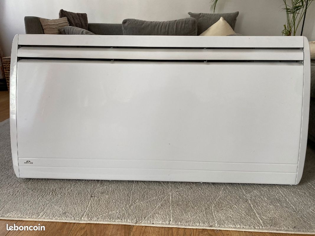 Radiateur Airelec Inova 2000w 116x60x10 
Avec support mural épaisseur 4cm (image 1)