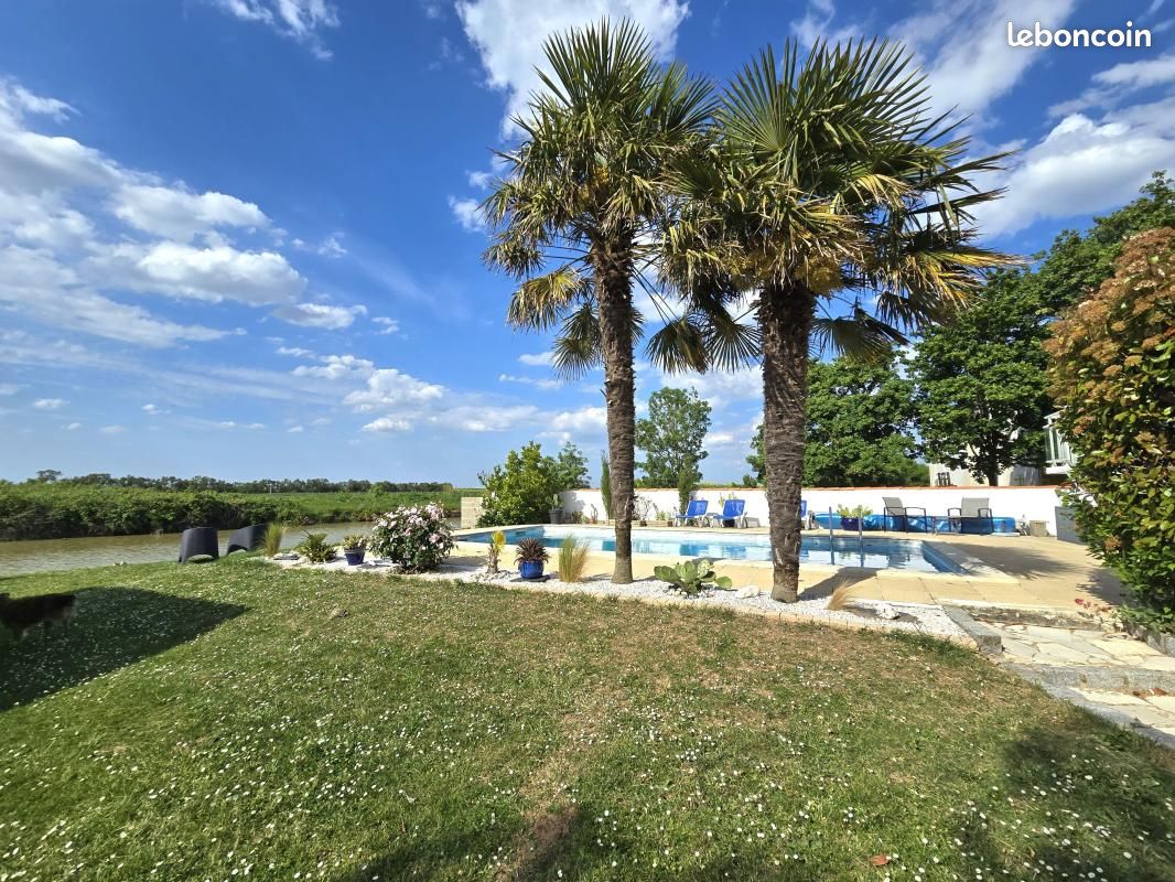 Maison 4 pièces 127 m² · à Esnandes · 127 m² · 424 125 €