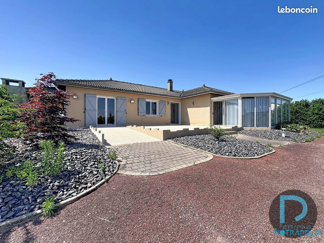 Maison 5 pièces 155 m² · à Manziat · 155 m² · 359 000 €