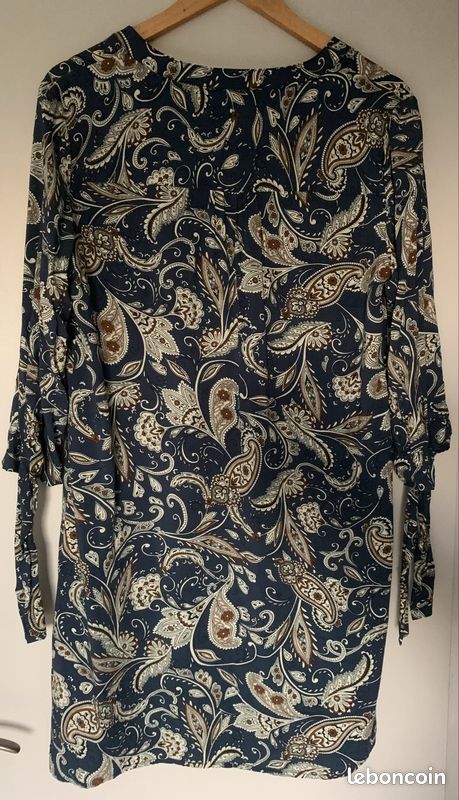 Robe (image 3)