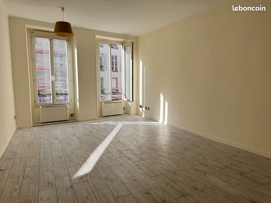 Appartement 1 pièce 33 m² · à Paris · 33 m² · 335 000 €