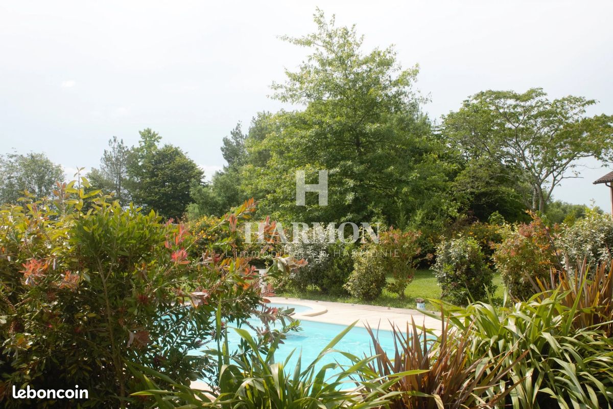 Maison 7 pièces 200 m² · à Salies-de-Béarn · 200 m² · 660 000 €