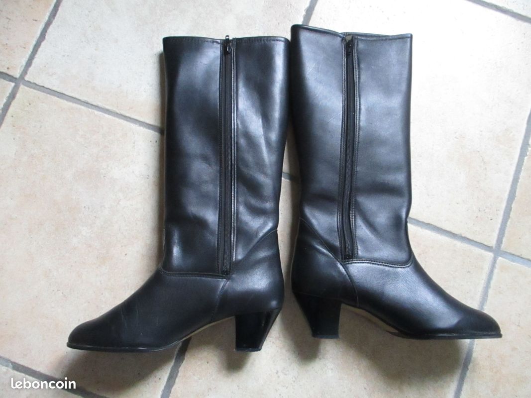 Bottes Femme En Cuir Pointure 39 - Marque Mam'Zelle - Occasion Très Bon état (comme Neuves)