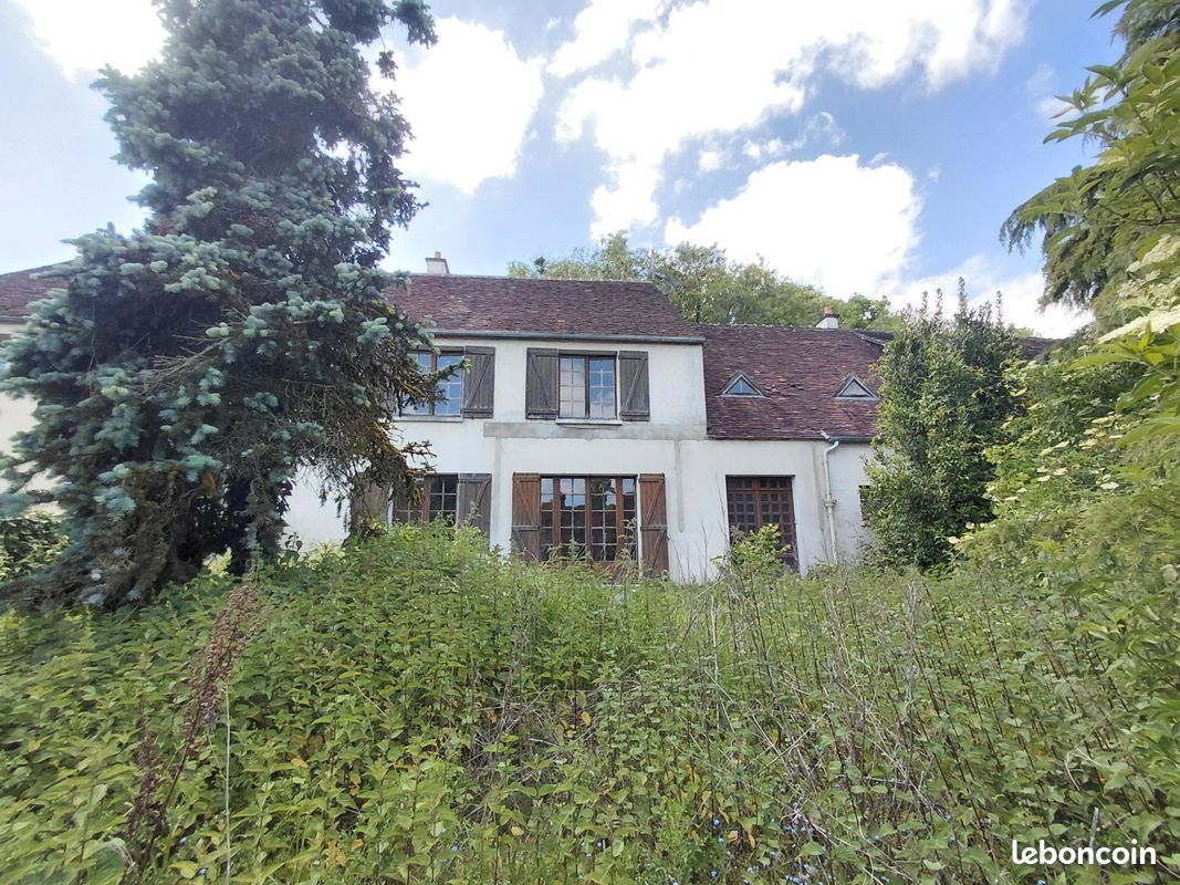 Maison 9 pièces 226 m² · à Mortagne-au-Perche · 226 m² · 78 000 €