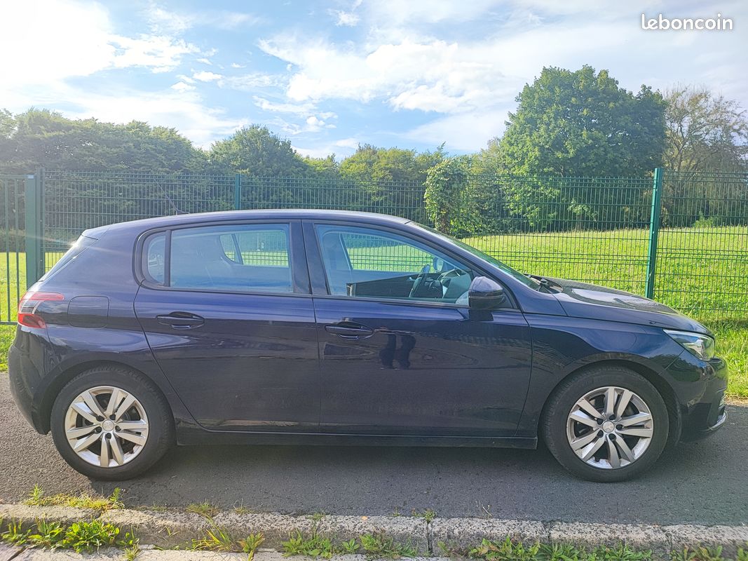 Peugeot 308 HDi 130 première main garantie + carte grise offerte (image 2)
