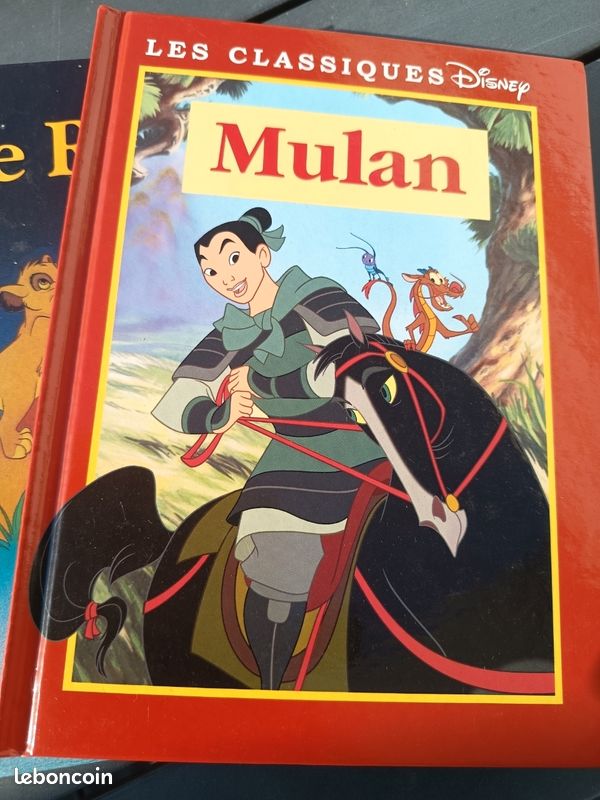 Lot bd disneys collector (image 3)