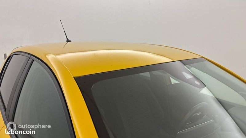 Peugeot 208 1.2 PureTech 100ch S&S Style EAT8 (image 22)