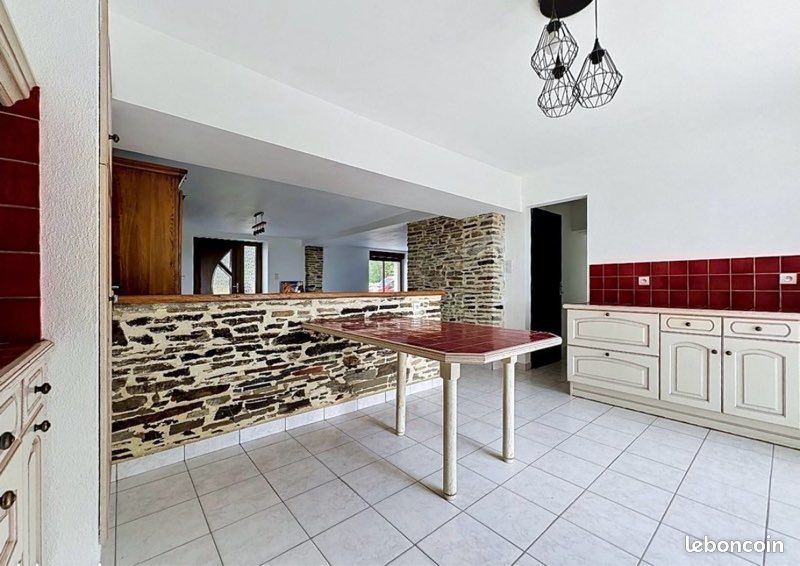 Maison 7 pièces 145 m² · à Avessac · 145 m² · 238 000 €