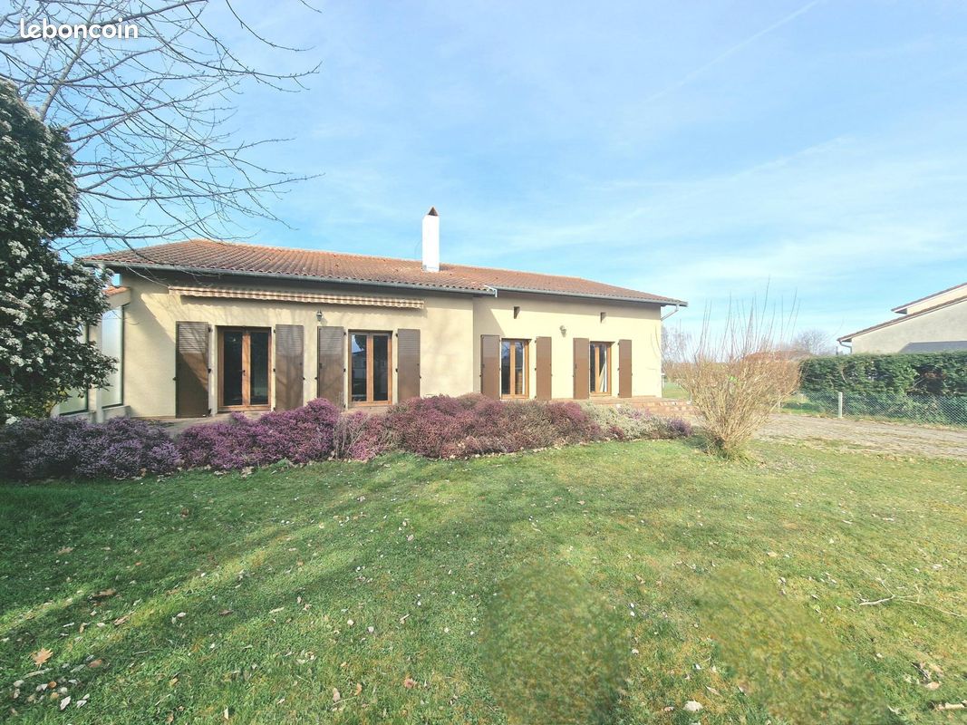 Maison 8 pièces 181 m² · à Landorthe · 181 m² · 215 000 €
