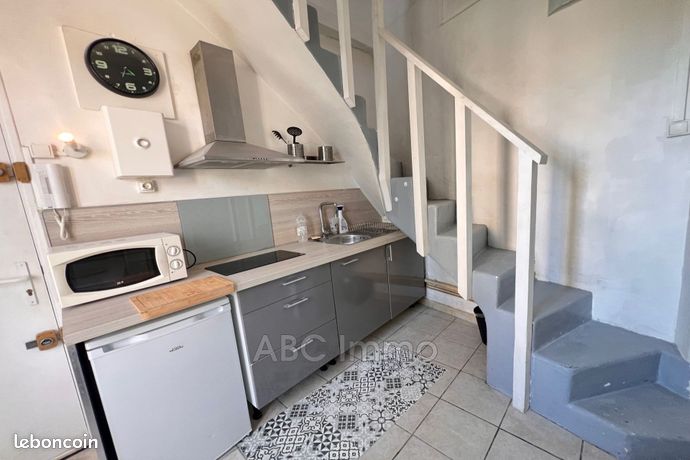 Studio 1 pièce 13 m²