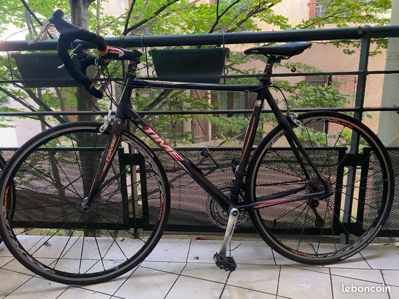 Bicyclette Velo Route Occasion Lyon Vélo électrique Velo Peugeot