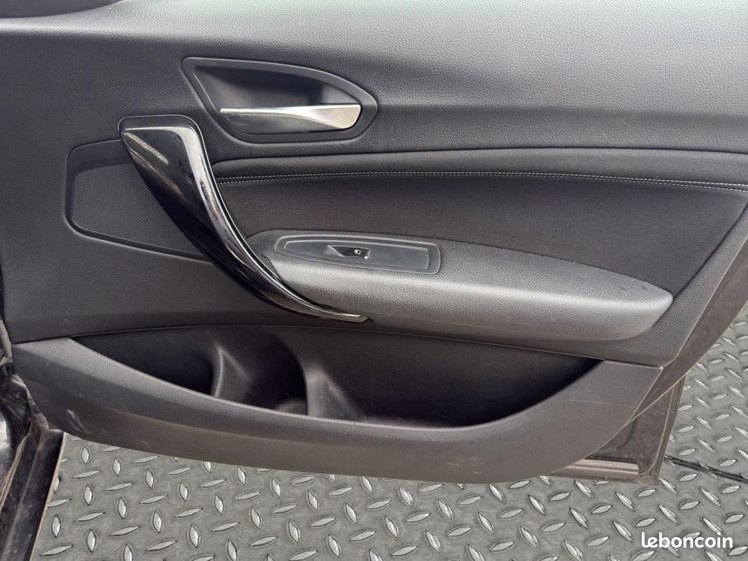 BMW SERIE 1 116d - BVA BERLINE F20 LCI Business Design PHASE 2 *FULL ENTRETIEN BMW (image 18)