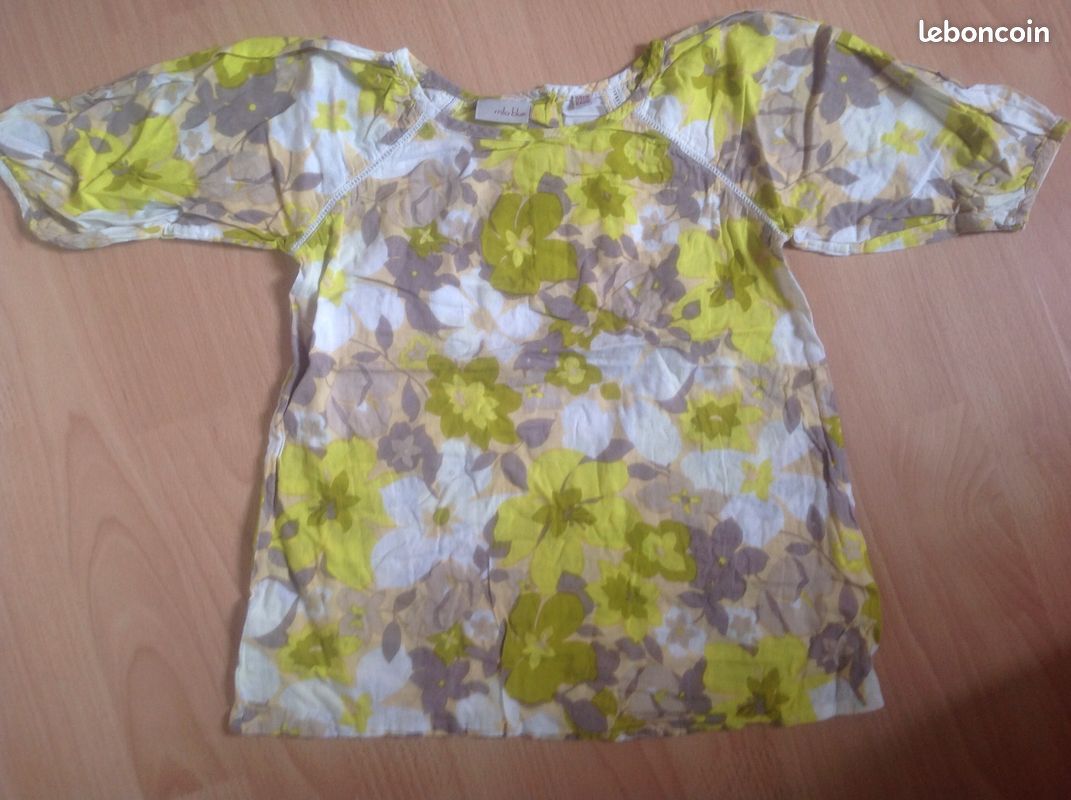 Jolie blouse MC T. 6 ans fille TBE (image 1)