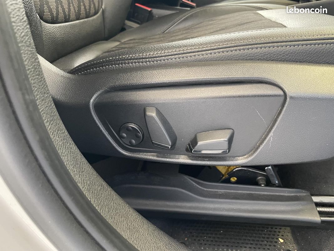 BMW X1 x-line sDrive 18d F48 garantie de 6 mois (image 13)