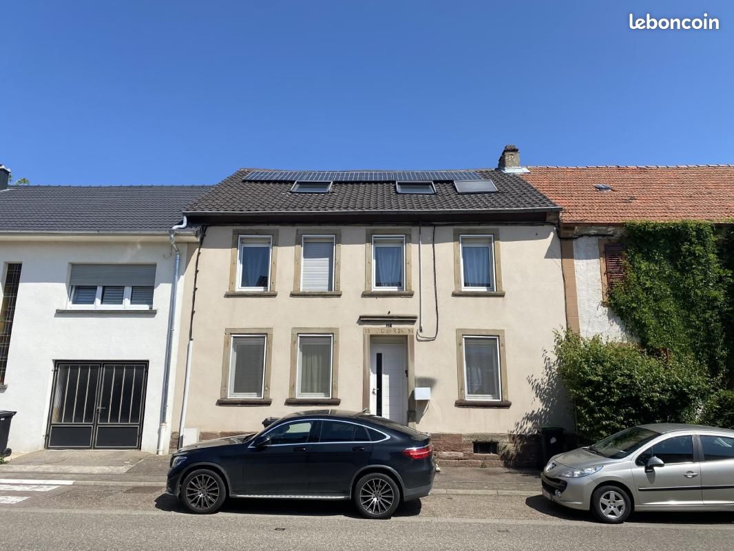 Maison 9 pièces 205 m² · à Etzling · 205 m² · 148 500 €