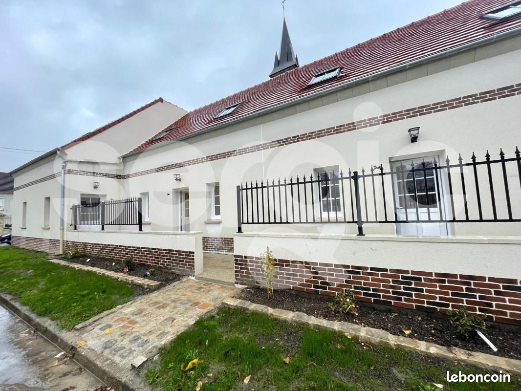 Maison 2 pièces 70 m² · à Montmacq · 70 m² · 800 €/mois