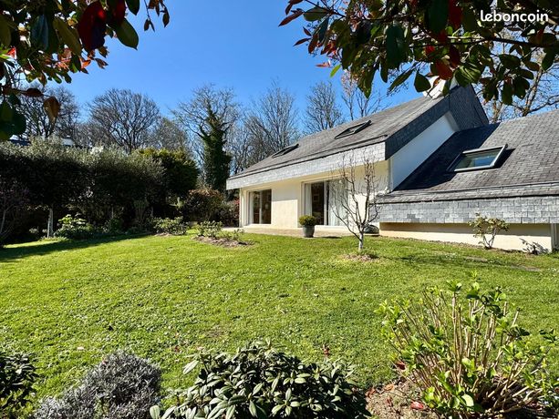 Maison 7 pièces 196 m²