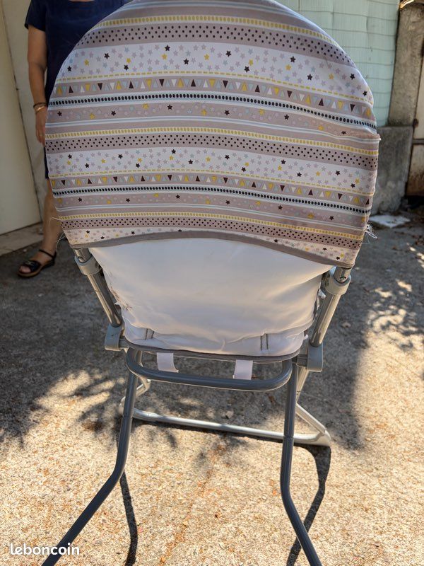 Chaise haute bébé (image 4)