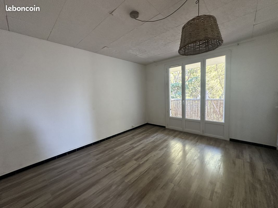 Appartement 2 pièces 50 m² · à Toulon · 50 m² · 695 €