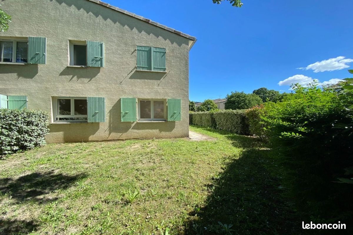 Appartement 2 pièces 48 m² · à Montélimar · 48 m² · 615 €/mois