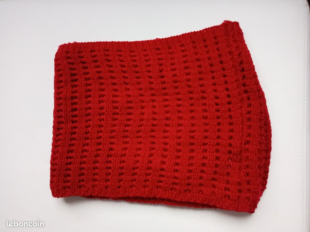 Snood rouge (image 1)