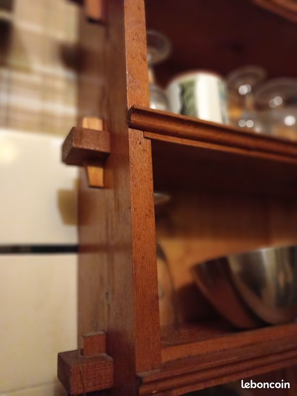 Buffet en pin véritable (image 2)