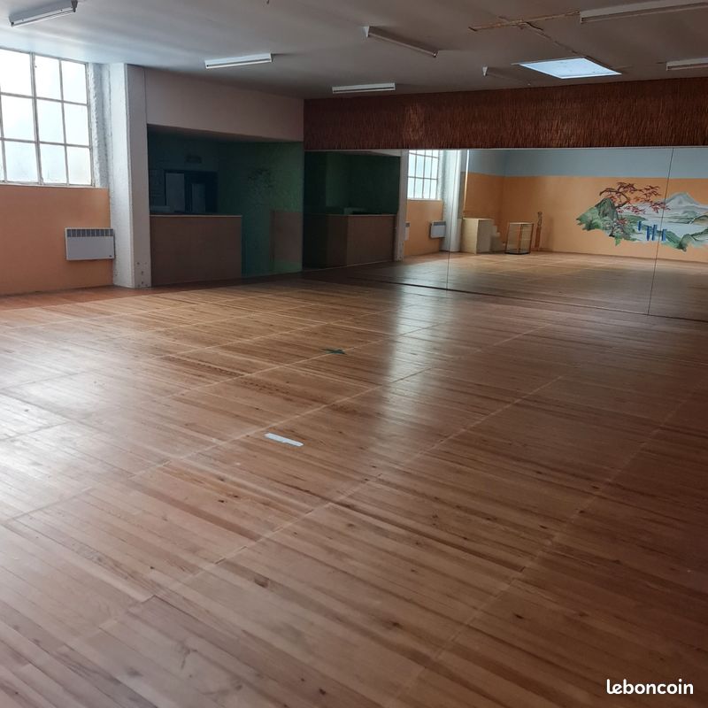 Local commercial 1 pièce 148 m² · à Clermont-Ferrand · 148 m² · 115 000 €
