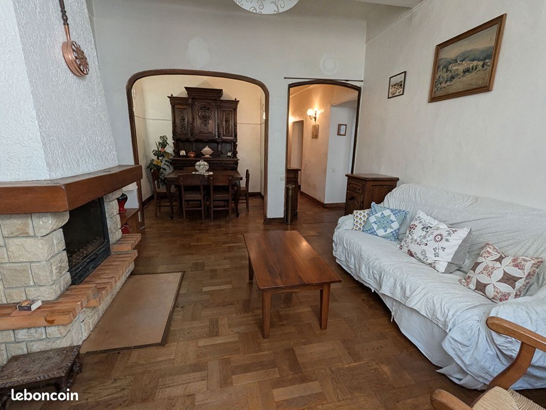 Appartement 3 pièces 88 m² · à Aups · 88 m² · 150 000 €
