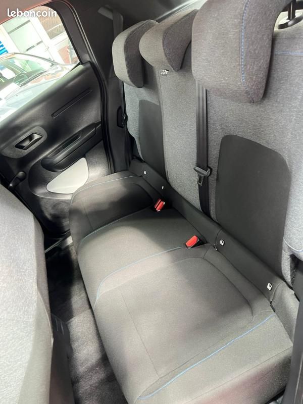 Citroën C3 Turbo 100 ch Manuelle You (image 6)