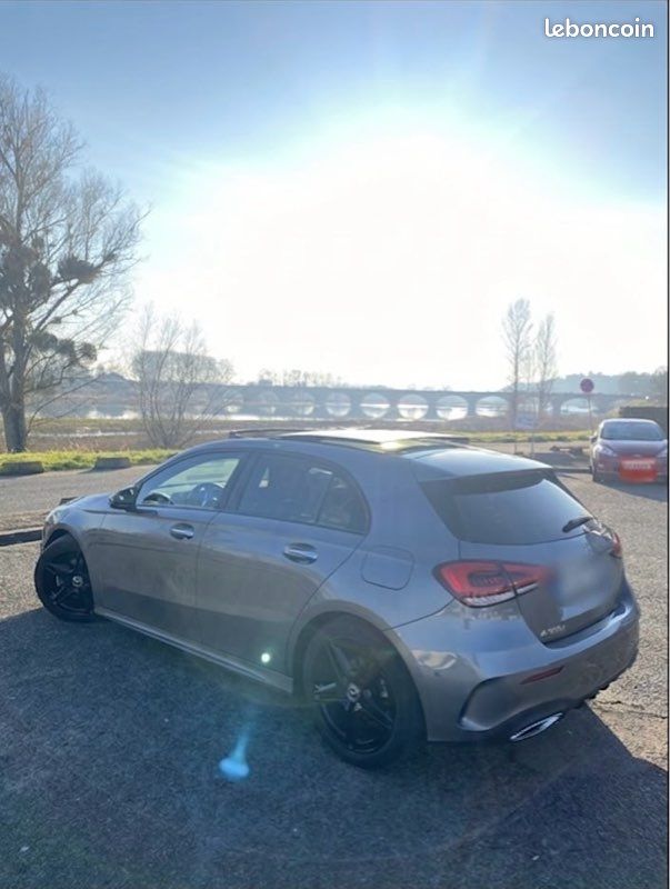 Mercedes-Benz Classe A 180d - Pack AMG - Toit panoramique - Pack LED - Boîte automatique (image 1)