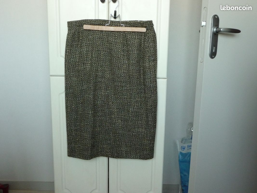 Tailleur en lainage taille 44 (image 2)