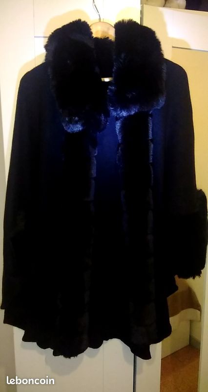Poncho a fausse fourrure (image 1)
