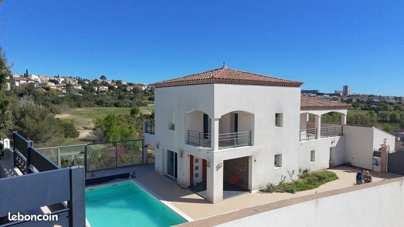 Maison 8 pièces 165 m² · à Juvignac · 165 m² · 628 000 €
