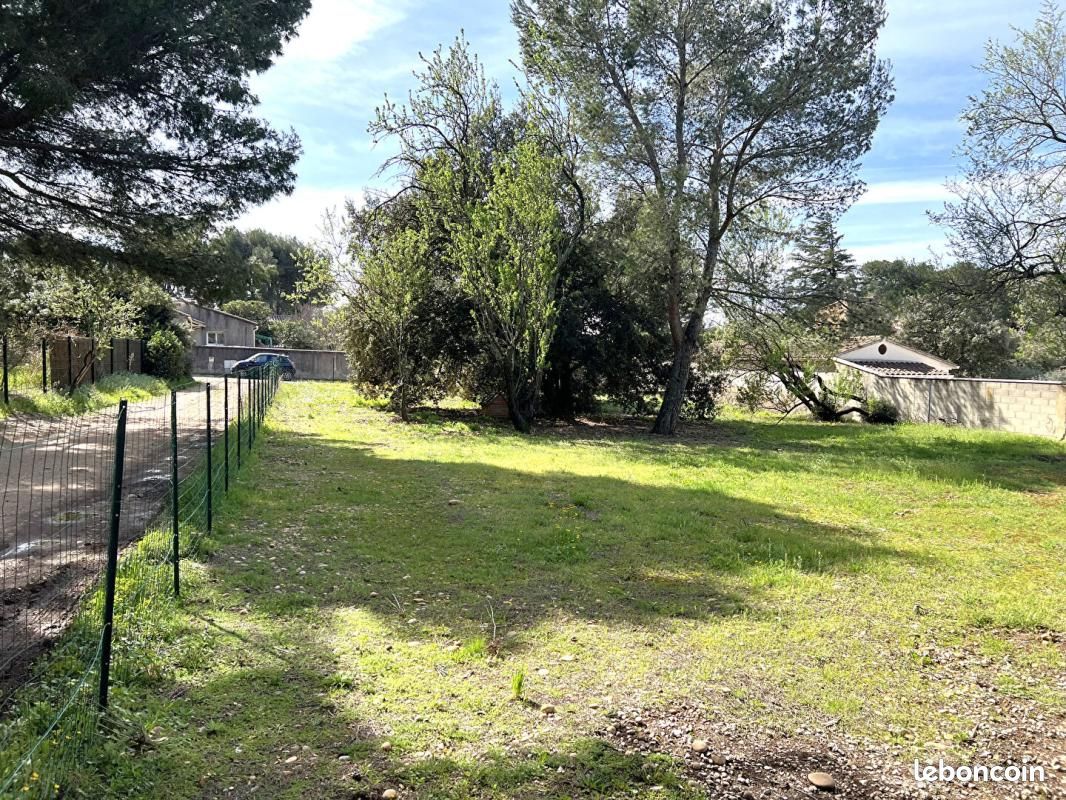 Terrain 969 m² Villeneuve Les Avignon · à Villeneuve-lès-Avignon · 325 000 €