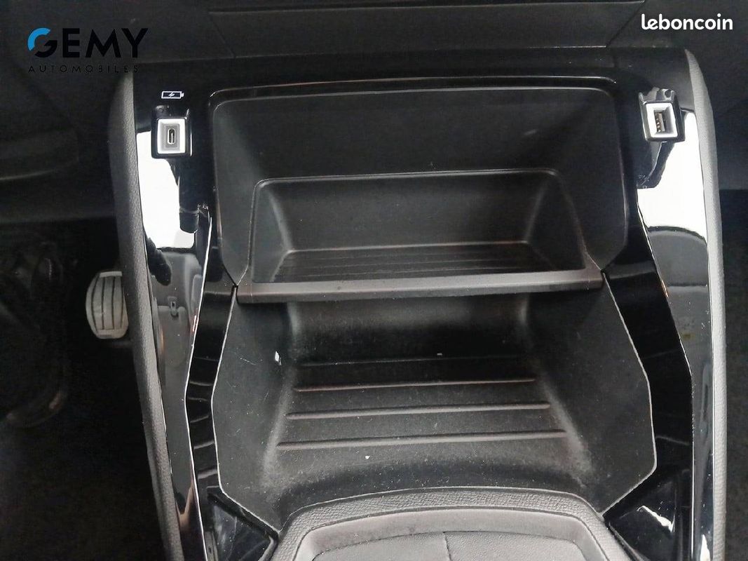 Peugeot 208 bluehdi 100 s&s bvm6 premium pack (image 20)