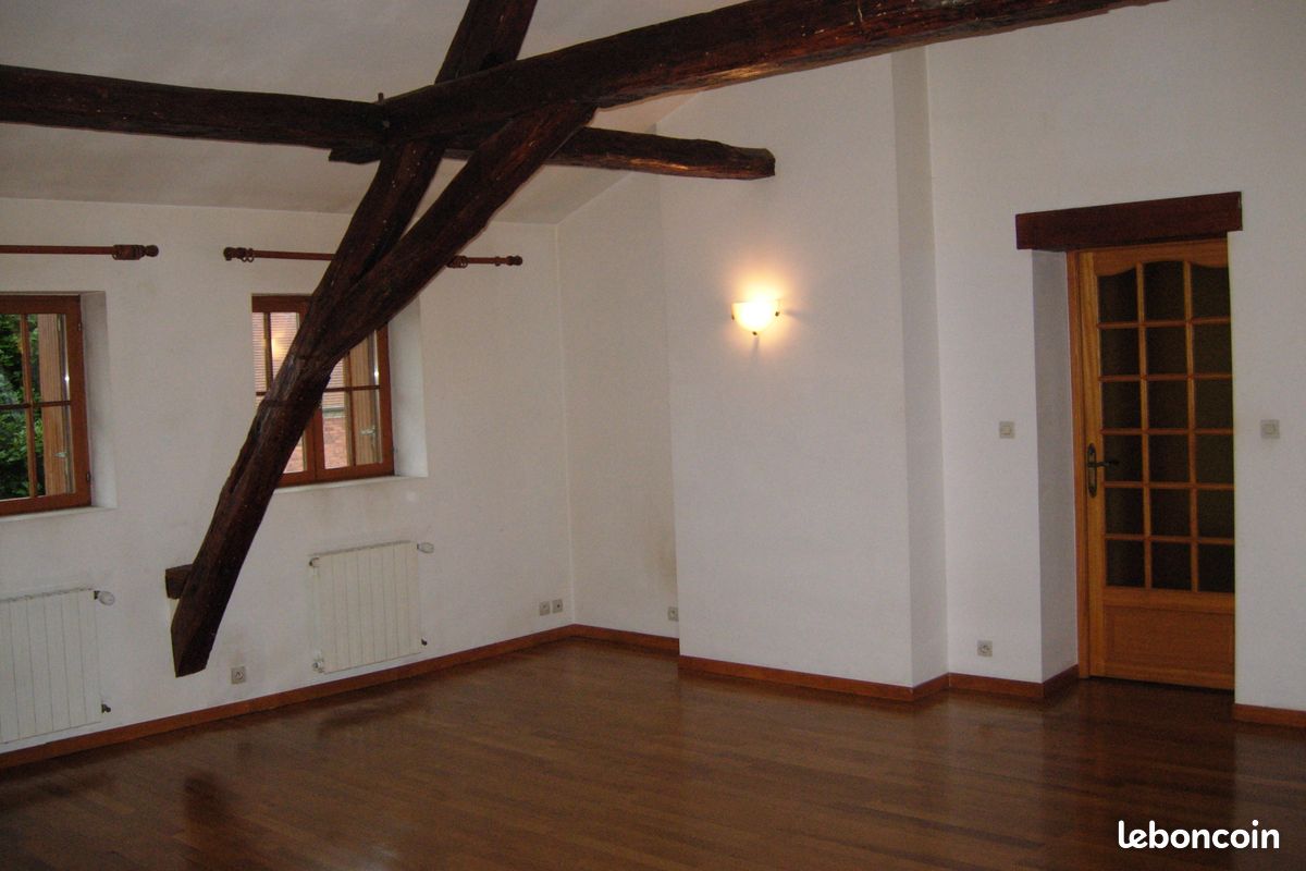 Appartement 4 pièces 90 m² · à Moulins · 90 m² · 705 €/mois